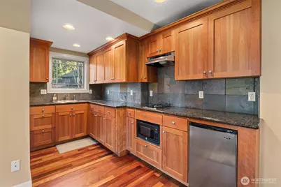 16340 Maplewild Avenue SW, Burien, WA 98166 - Photo 35