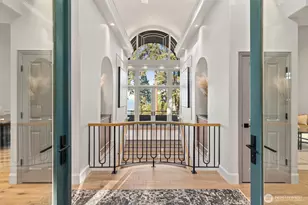 16340 Maplewild Ave SW, Burien, WA 98166 - Photo 3