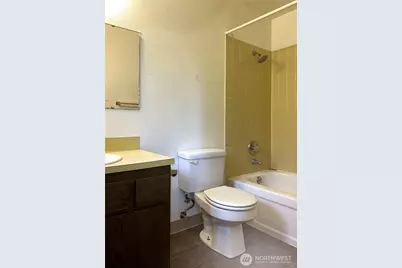 13051 37th Avenue NE, Seattle, WA 98125 - Photo 15