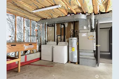 13051 37th Avenue NE, Seattle, WA 98125 - Photo 17