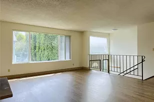 13051 37th Ave NE, Seattle, WA 98125 - Photo 5