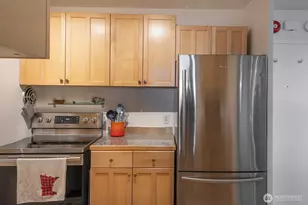 308 E Republican St, Seattle, WA 98102 - Photo 15