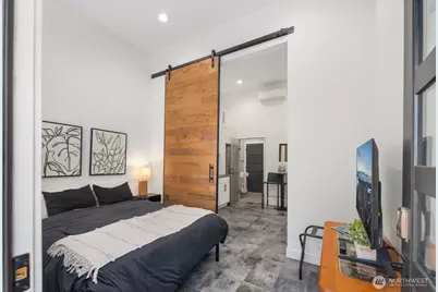 3026 SW Charlestown Street #B, Seattle, WA 98126 - Photo 5