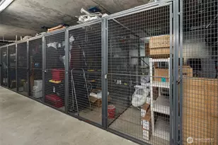 500 Aloha St, Seattle, WA 98109 - Photo 25