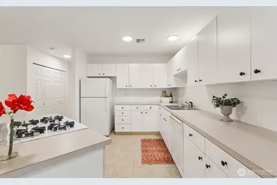 1318 37th Street #2228, Everett, WA 98201 - Photo 7