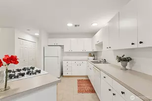 1318 37th St, Everett, WA 98201 - Photo 7