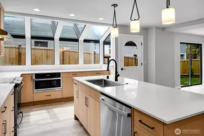 16608 63rd Avenue W, Lynnwood, WA 98037 - Photo 9