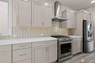 2204 176th Pl SW, Lynnwood, WA 98037 - Photo 3