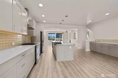 2204 176th Place SW #3, Lynnwood, WA 98037 - Photo 5