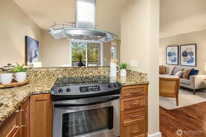 11058 NE 33rd Place #D3, Bellevue, WA 98004 - Photo 5