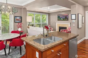 726 Boylston Ave E, Seattle, WA 98102 - Photo 9