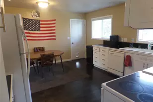 32 NE Tremont Dr, College Place, WA 99324 - Photo 5