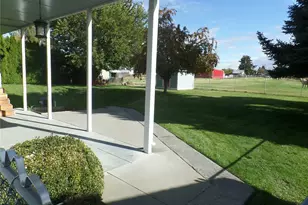 32 NE Tremont Dr, College Place, WA 99324 - Photo 25