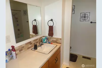 32 NE Tremont Drive, College Place, WA 99324 - Photo 9