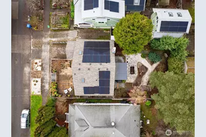740 N 82nd Street, Seattle, WA 98103 - Photo 33