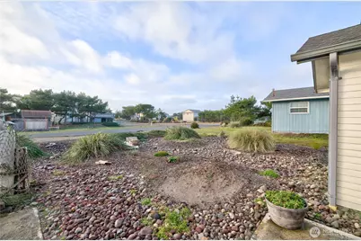 30214 H Street, Ocean Park, WA 98640 - Photo 31