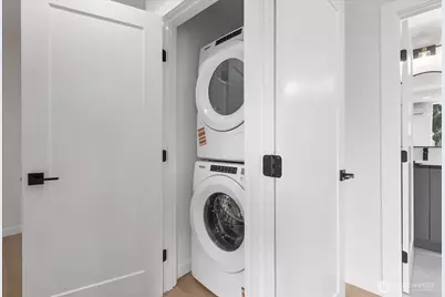 3118 Queen Anne Avenue N, Seattle, WA 98119 - Photo 27