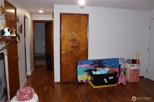 10415 Wilkeson St S, Tacoma, WA 98444 - Photo 9