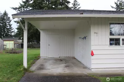 10415 Wilkeson Street S, Tacoma, WA 98444 - Photo 5