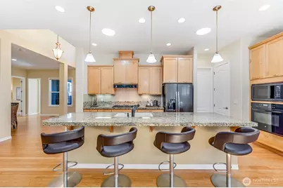 12115 Big Leaf Way NE, Redmond, WA 98053 - Photo 13