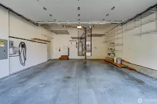 12115 Big Leaf Way NE, Redmond, WA 98053 - Photo 33