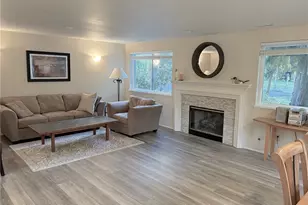 250 NW Dogwood St, Issaquah, WA 98027 - Photo 23