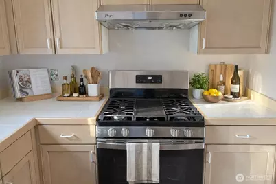 250 NW Dogwood Street #C201, Issaquah, WA 98027 - Photo 5