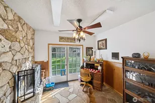 5318 W Tapps Dr E, Lake Tapps, WA 98391 - Photo 5