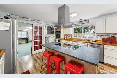 5318 W Tapps Drive E, Lake Tapps, WA 98391 - Photo 9