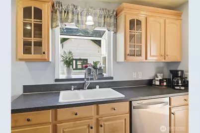 425 Central Avenue E, Tenino, WA 98589 - Photo 9