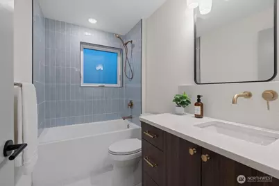 4104 49th Avenue SW, Seattle, WA 98116 - Photo 13