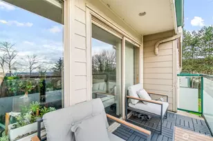 15325 Sunwood Blvd, Tukwila, WA 98188 - Photo 21