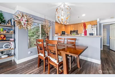 15325 Sunwood Boulevard #B304, Tukwila, WA 98188 - Photo 9