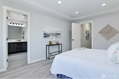 364 Field Place NE, Renton, WA 98059 - Photo 13