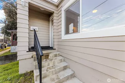 1229 Broadway Ave, Bremerton, WA 98337 - Photo 3