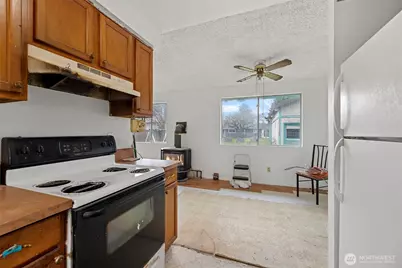 1006 Fidalgo Street, Sedro Woolley, WA 98284 - Photo 11