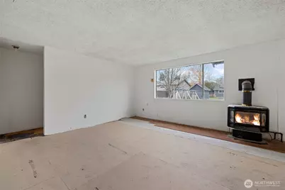 1006 Fidalgo Street, Sedro Woolley, WA 98284 - Photo 3