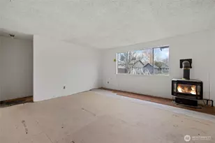 1006 Fidalgo St, Sedro Woolley, WA 98284 - Photo 3