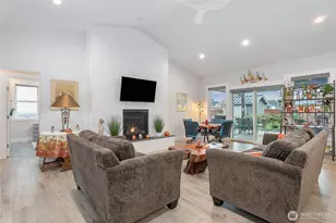 1725 Aaron Dr, Lynden, WA 98264 - Photo 3