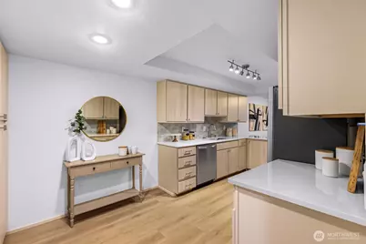 9727 NE Juanita Drive #308, Kirkland, WA 98034 - Photo 21