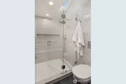 7 Lewis Lane, Mercer Island, WA 98040 - Photo 19