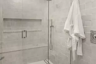 7 Lewis Ln, Mercer Island, WA 98040 - Photo 23