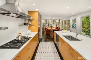 7 Lewis Ln, Mercer Island, WA 98040 - Photo 11