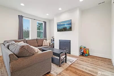 18300 121st Place SE, Renton, WA 98058 - Photo 5