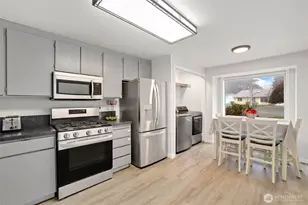 3933 Woodlawn Dr SE, Olympia, WA 98501 - Photo 5