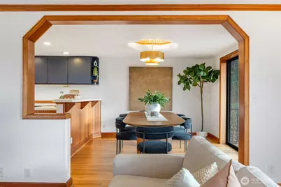 5305 SW Shore Place, Seattle, WA 98136 - Photo 7