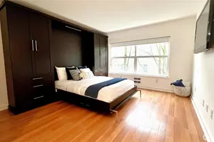 7600 Greenwood Ave N, Seattle, WA 98103 - Photo 5