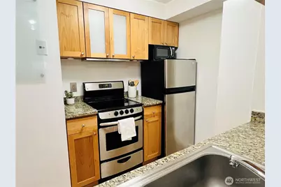 7600 Greenwood Avenue N #206, Seattle, WA 98103 - Photo 15