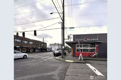 7600 Greenwood Avenue N #206, Seattle, WA 98103 - Photo 27