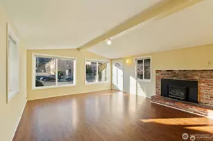 120 N 80th St, Seattle, WA 98103 - Photo 7